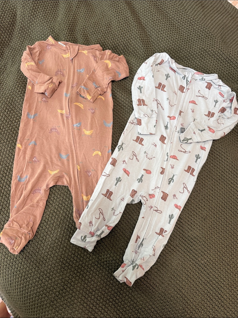 Modern Moments PJs Size 12 Months